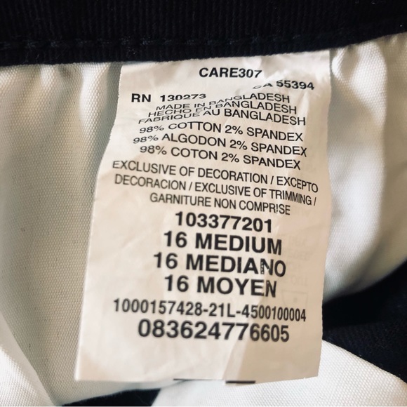 NWOT new Lee Womens Relaxed Fit Mid Rise Size crop black Sz Medium - Picture 12 of 12